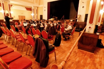 Vorprobe im hoteleigenen Theatersaal