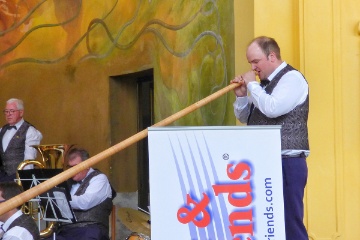 Swiss Lady war einer der Kracher im Konzertprogramm. Das Alphornsolo spielte Lukas B�rgin.