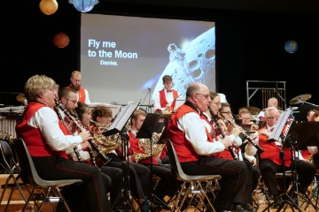 Die Zugabe: "Fly me to the Moon"