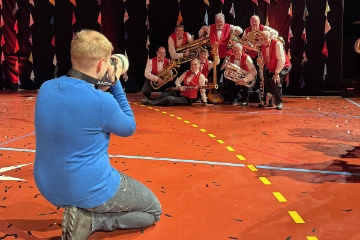 Stefan Wolf, Fotograf des Cirque bei der Arbeit. Es gab viel zu tun!