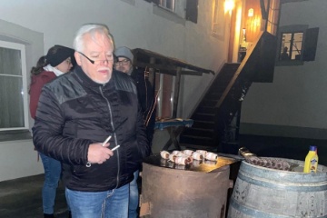 Das Ap�ro fand bei Lukas B�rgin in Itingen statt - Datteln im Speckmantel inklusive