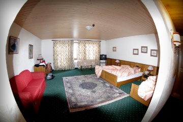 145-IMGP2055