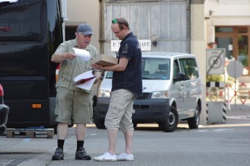 Strassenbro mit Ueli Oberli & Daniel Bussinger (OK-Finanzen)