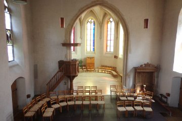 Die Bhne in der ef. Kirche Sissach ist noch nicht parat.