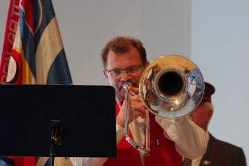 Solitst Christoph Goldiger an der Bassposaune  (MV Gelterkinden)