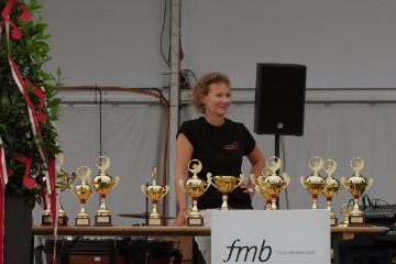 Doris Kron hatte alle Fden in der Hand im Ressort Musik. Hier die Auslosung des Block B im Musikpreis Harmonie