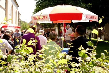 Ansprache des OK-Preesis durch den Haag (fotografiert)