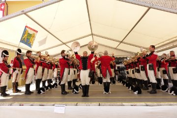 Die Grenadiermusik Zrich legt einen begeisternden Auftritt hin