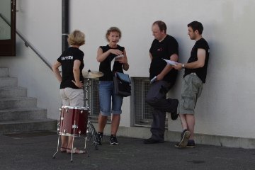 Und immer wird organisiert ,,,